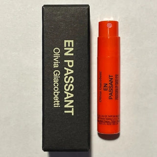 Frederic Malle En Passant Eau De Parfum Vial Spray For Women by Frederic Malle